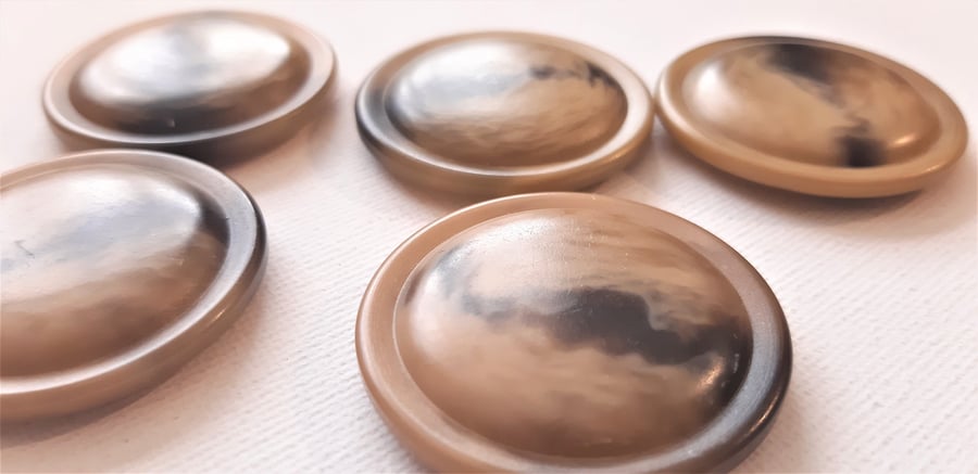 5 x Vintage chunky brown buttons, domed buttons