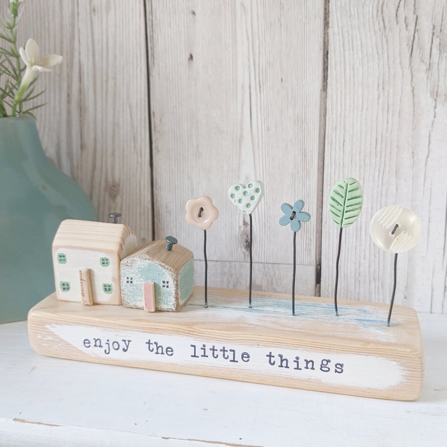 Little Wooden Houses with Clay & Button Garden 'Enjoy the little things'