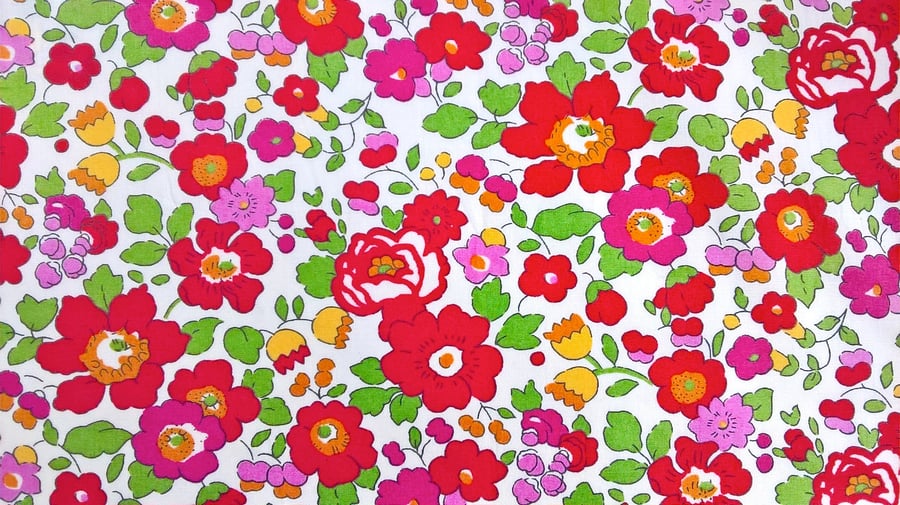 Liberty Tana Lawn Fabric 10" Square : BETSY Red White Pansy Floral