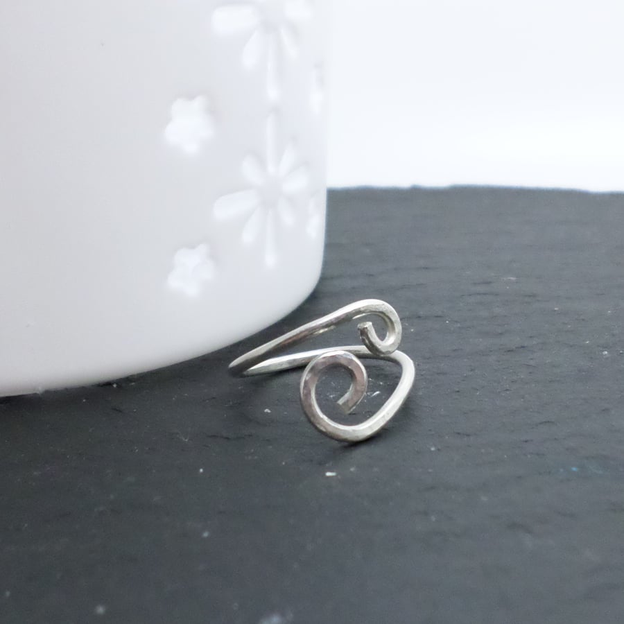 Sterling silver swirl effect adjustable ring
