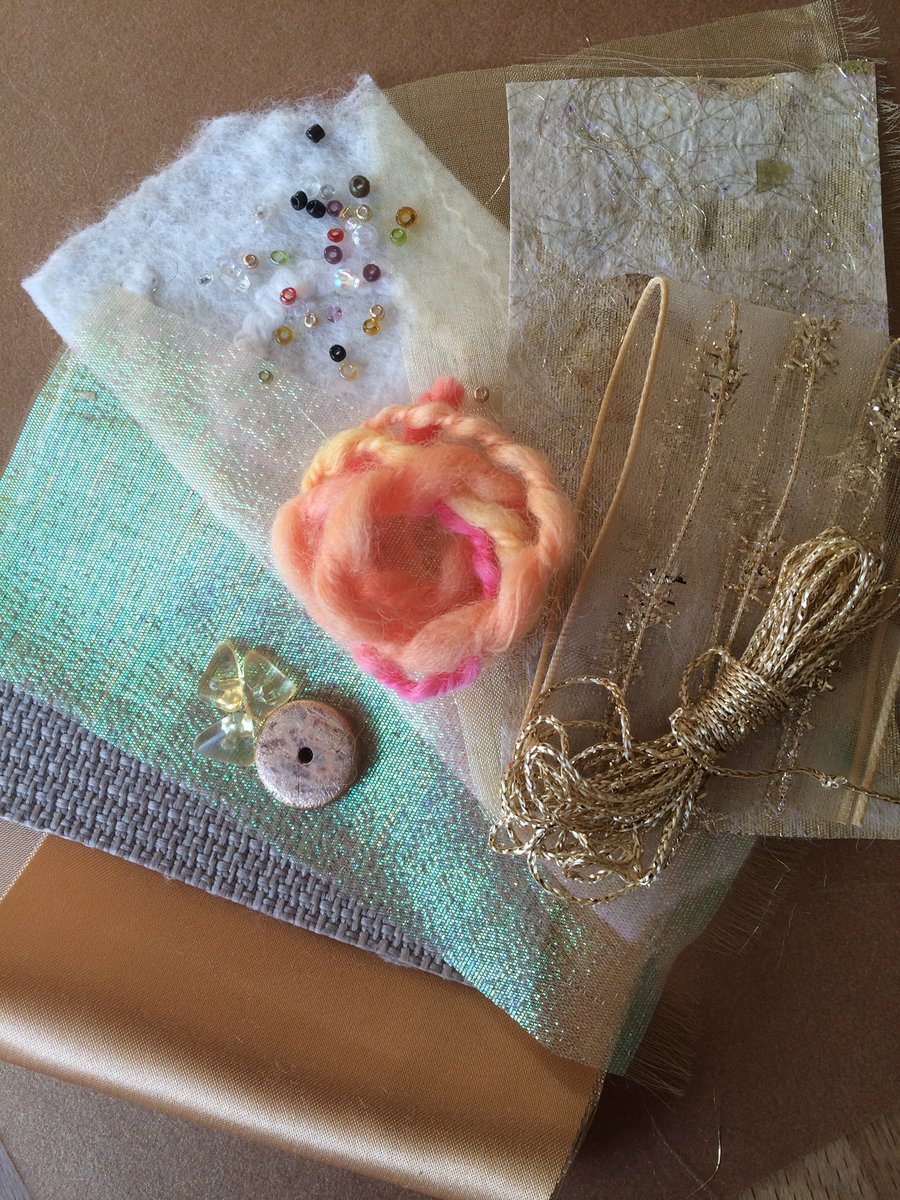 Make Your Own Little Piece of Art - Cream & Gold