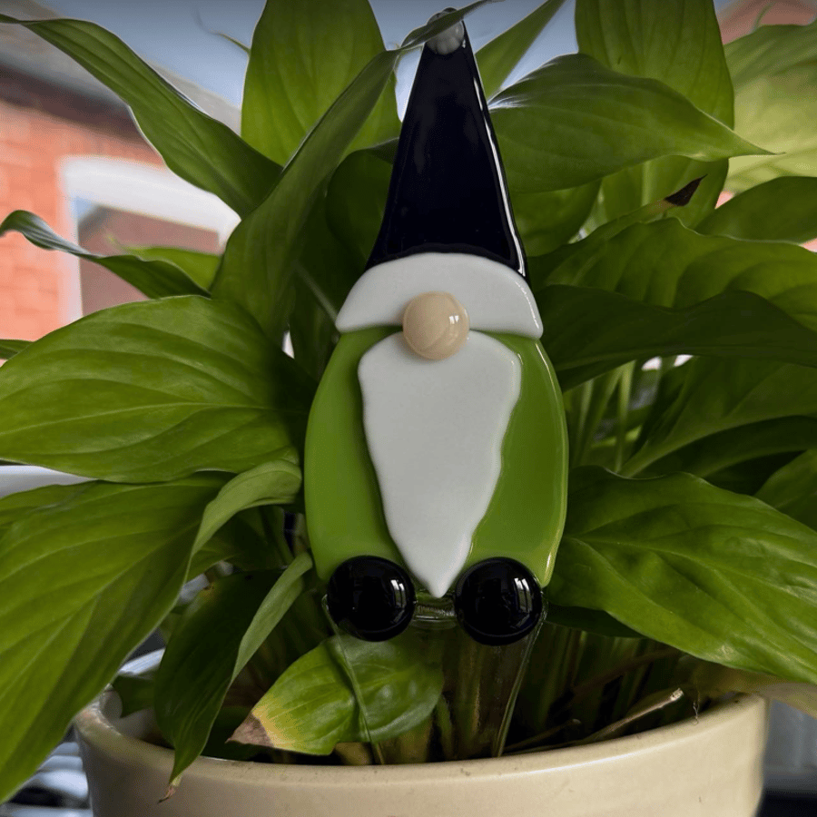 Fused glass gonk or gnome plant pot garden stake decoration, black hat