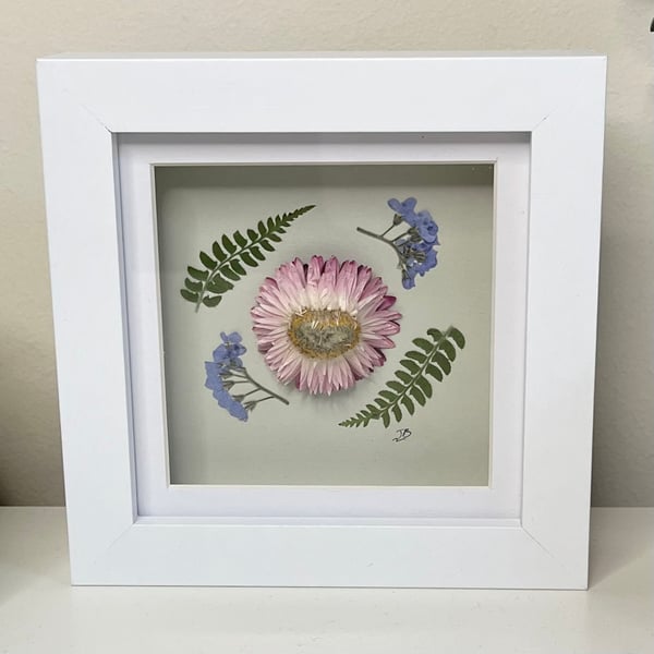 Real Pressed and Dried Flower, Framed Art, Mother’s Day, birthday gift