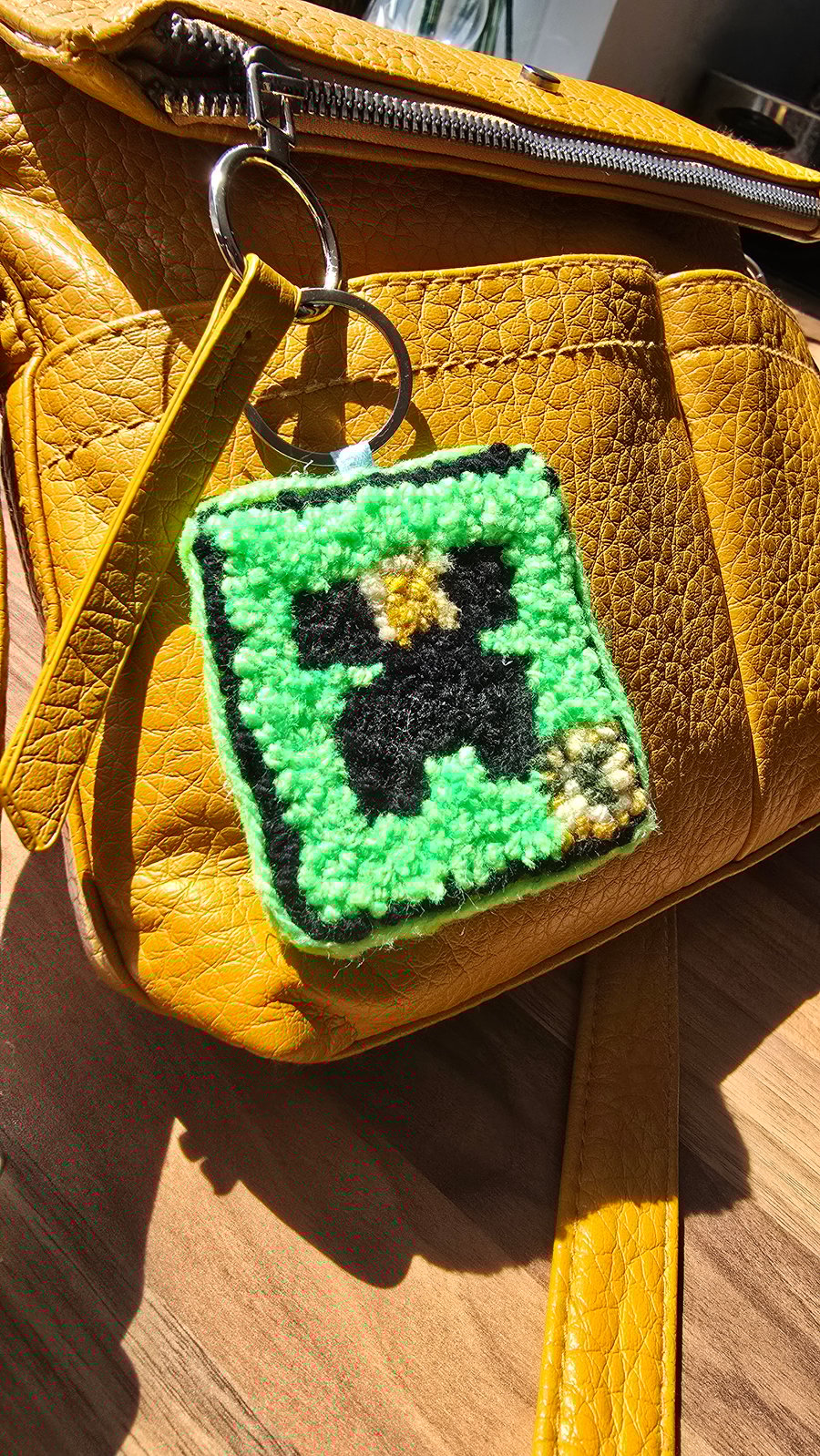 Minecraft Creeper Punch Needle Keyring