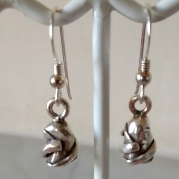 ROSE BUD SILVER EARRINGS -  FLOWER EARRINGS - FREE SHIPPING WORLDWIDE