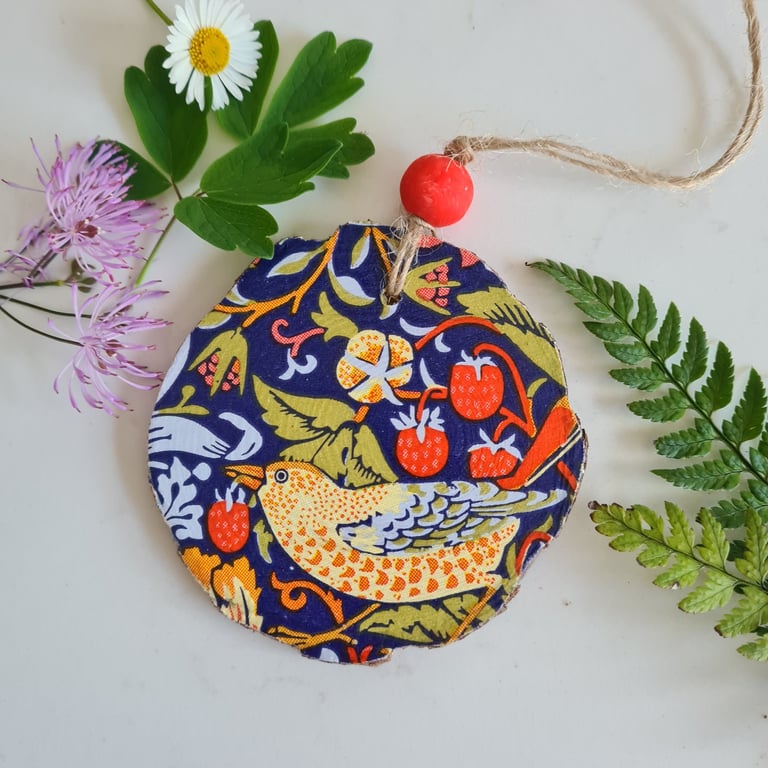 William Morris strawberry thief wood slice hanging decoration home decor