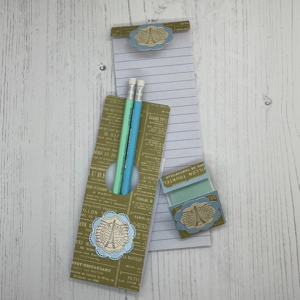 Notepad, pencils and sticky note gift set B7