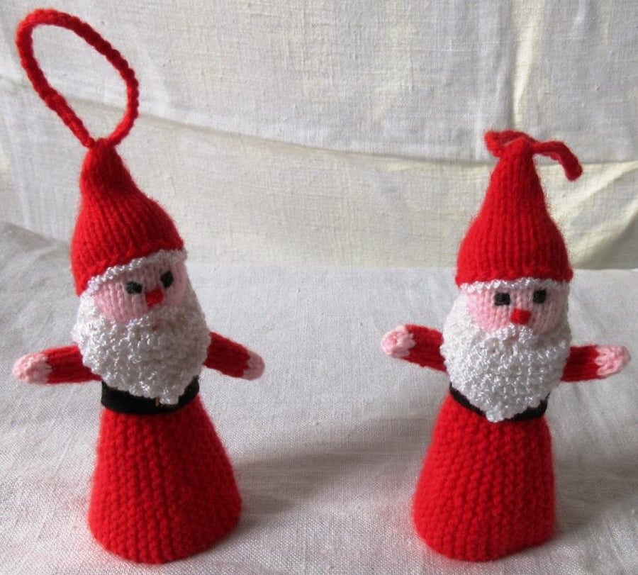 2 hand-knitted Father Christmases for the Christmas tree or free-standing