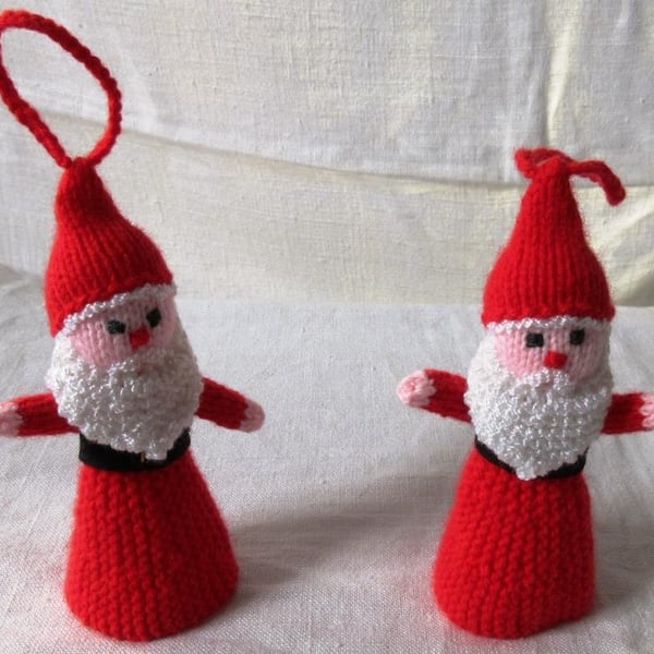 2 hand-knitted Father Christmases for the Christmas tree or free-standing