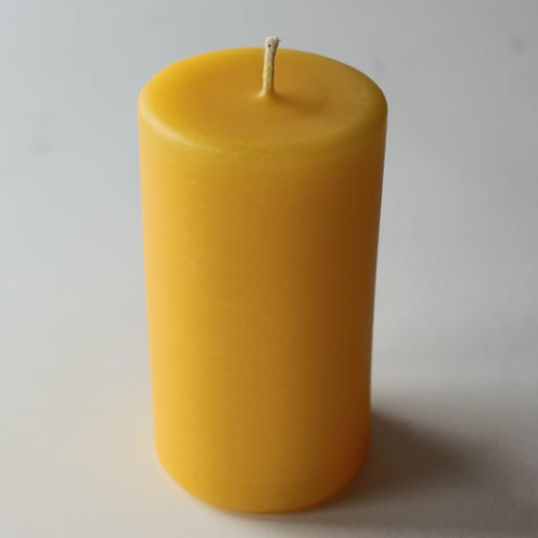 20 hour burn time organic beeswax candle - hand poured in mid Wales