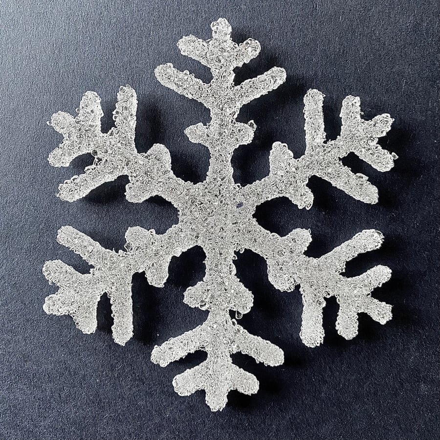 Frosty Fused Medium Glass Snowflake 