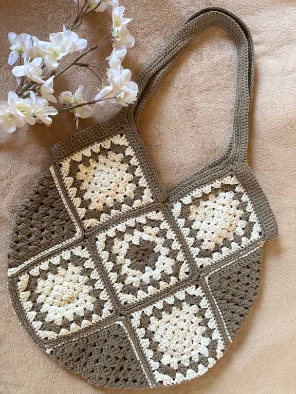 Granny Square Crochet bag