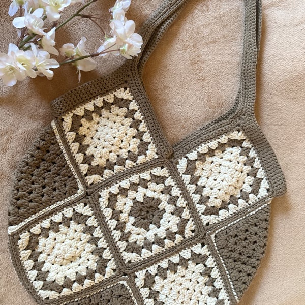 Granny Square Crochet bag