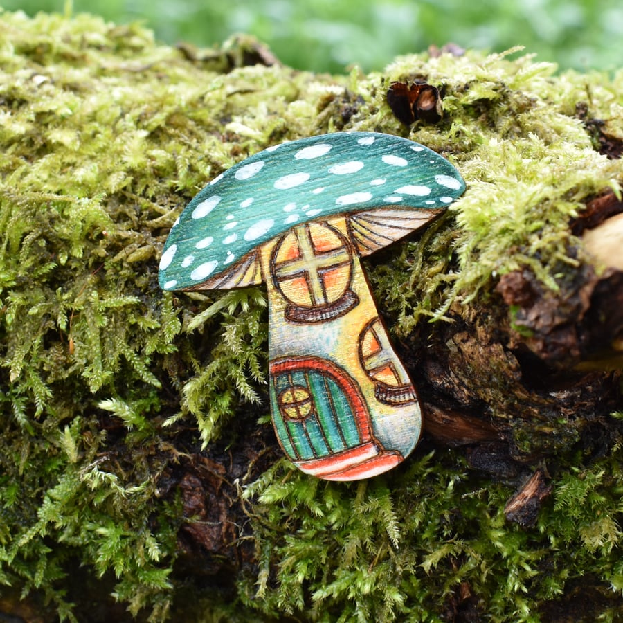 Green toadstool house brooch hand burned using pyrography.