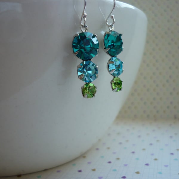 ZIRCON, AQUA, PERIDOT AND STERLING SILVER, VINTAGE STYLE EARRINGS.  1058