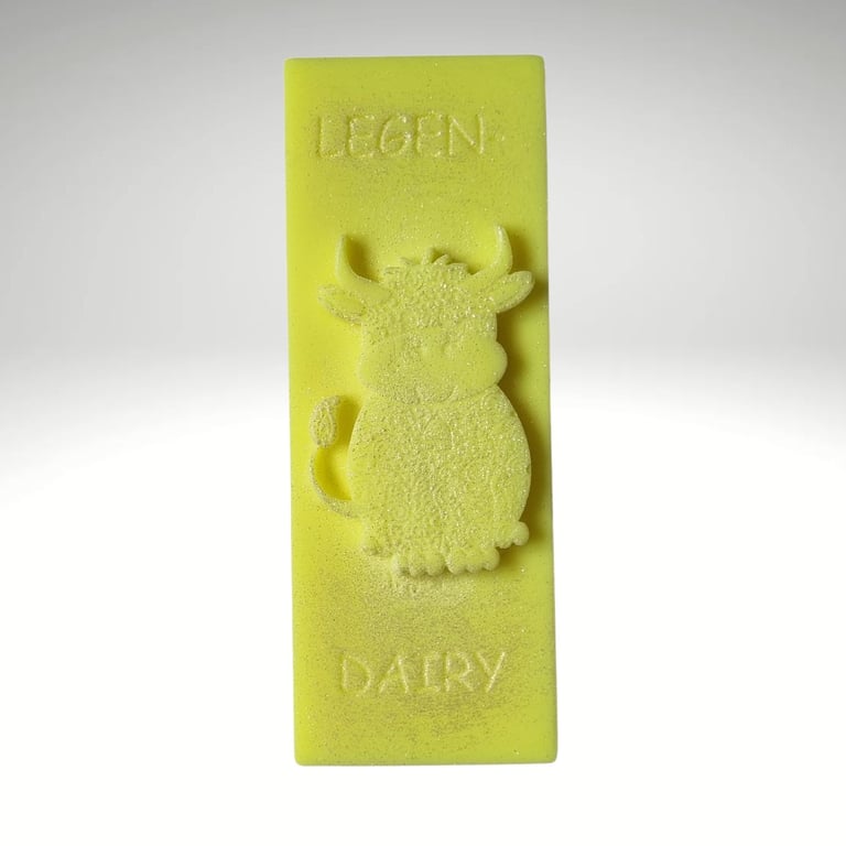 Scented Soy Wax Melt Bar Legendairy Highland Cow Design Pear and Freesia