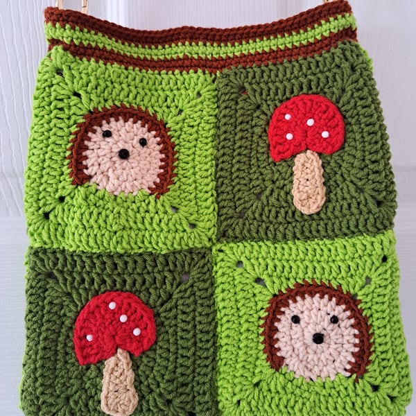 Crocheted granny square bag - hedgehogs and mushrooms
