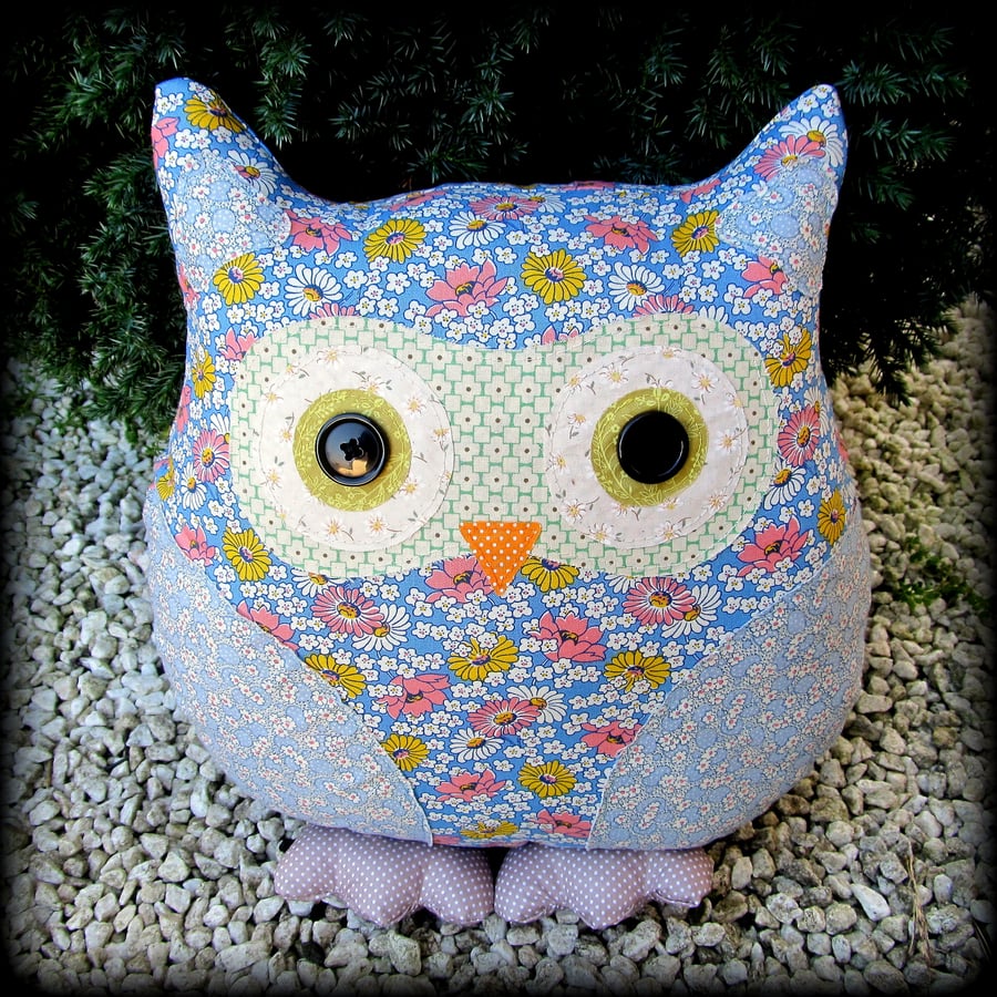 Eliza, large owl cushion.