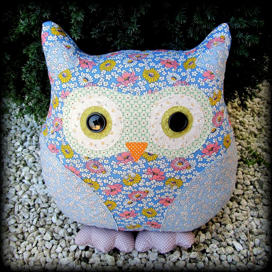 Eliza, large owl cushion.