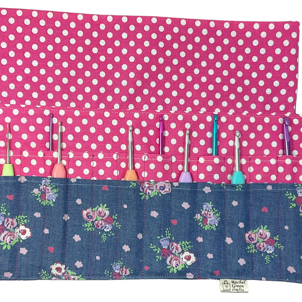 Crochet hook case in denim with small floral print, Ergonomic hook organiser, ro