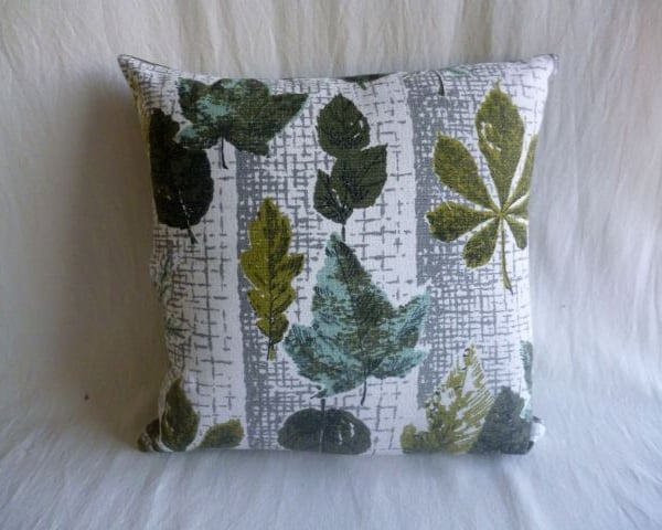 1960s vintage leaf patterned barkcloth cushion cover