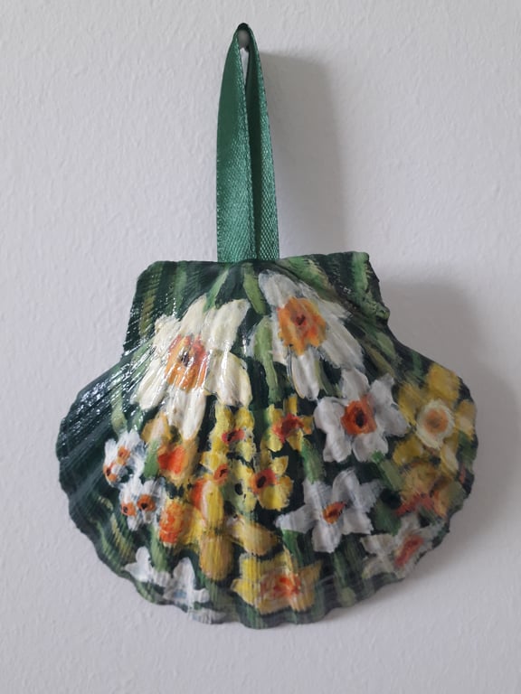 Daffodils handpainted king scallop shell wall hanger