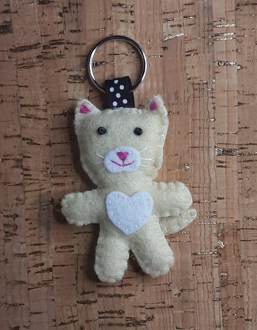 Cat Cream & White Felt Keyring-Bag Charm.