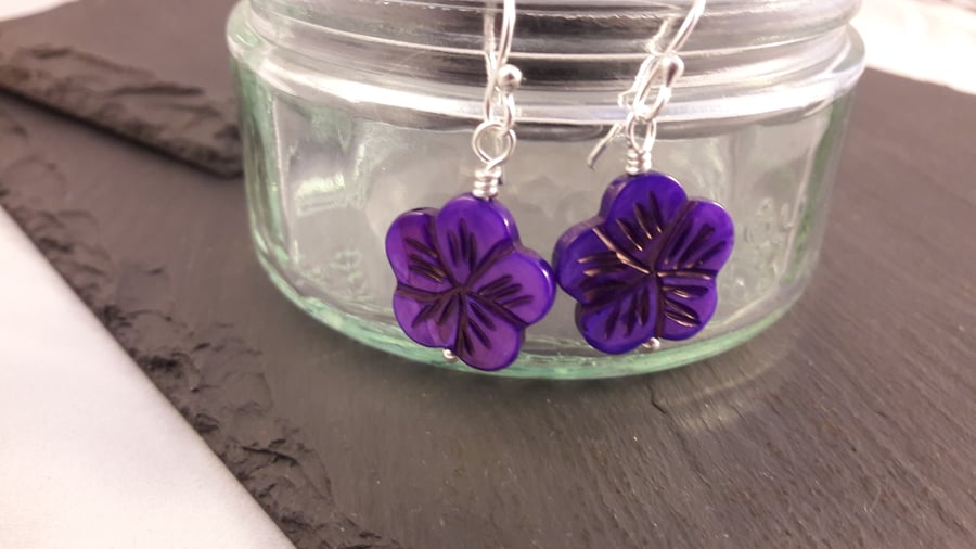 Purple Carved Shell Flower Earrings
