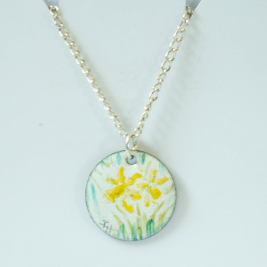 small round painted enamel pendant - daffodill
