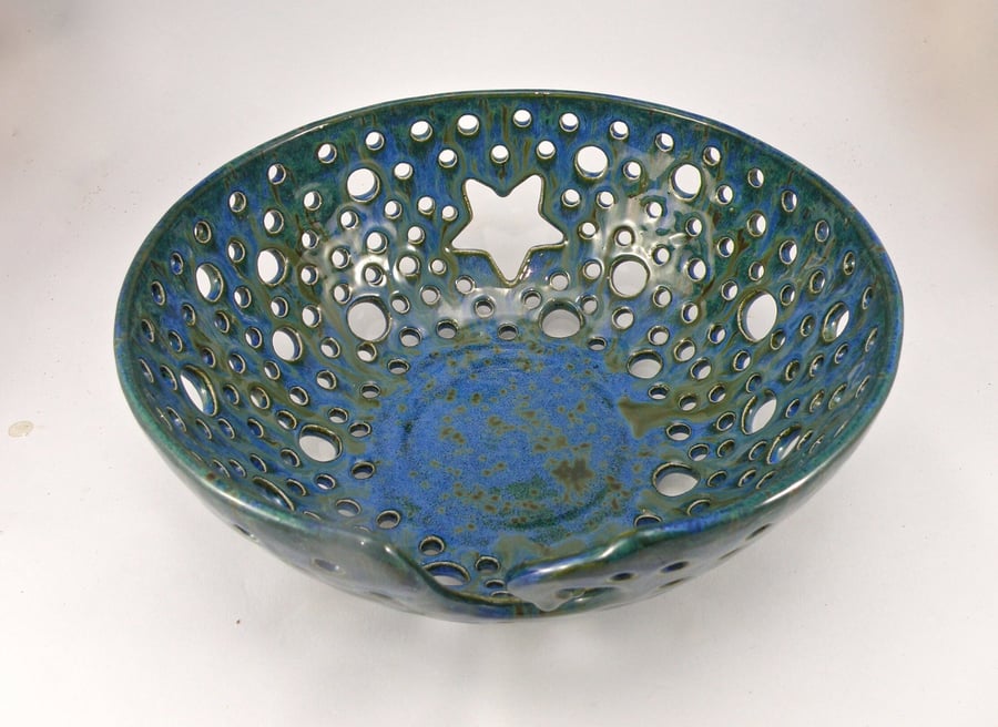 HUGE Yarn Bowl with multiple holes design extra large yarn bowl Knitting Bowl 