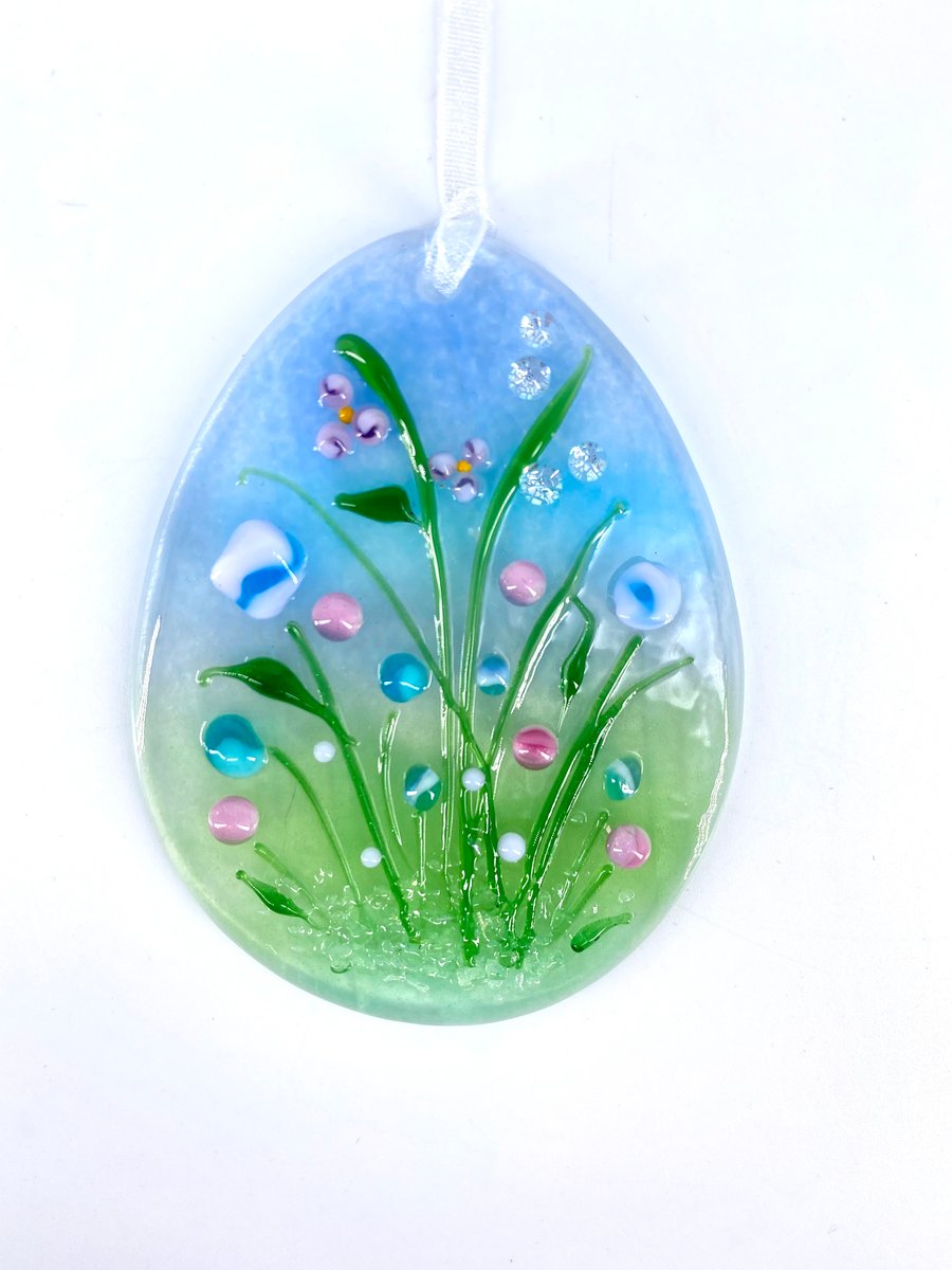 Pretty Glass Egg - Delicate Pink & Turquoise Flower Design 