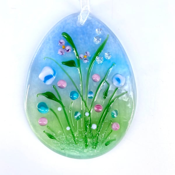 Pretty Glass Egg - Delicate Pink & Turquoise Flower Design 