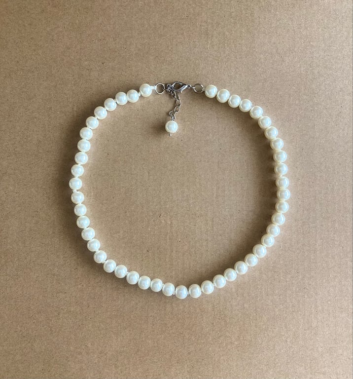 Gorgeous hand knotted 7mm acrylic faux pearl 15.5'' long necklace - handmade 