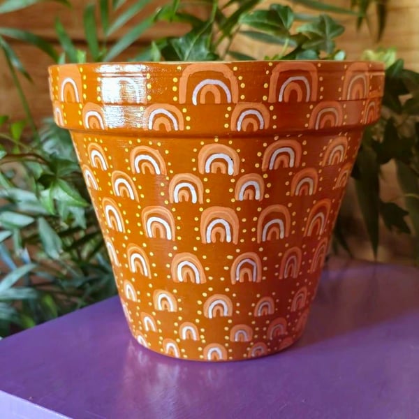 Hand painted retro plant pot 