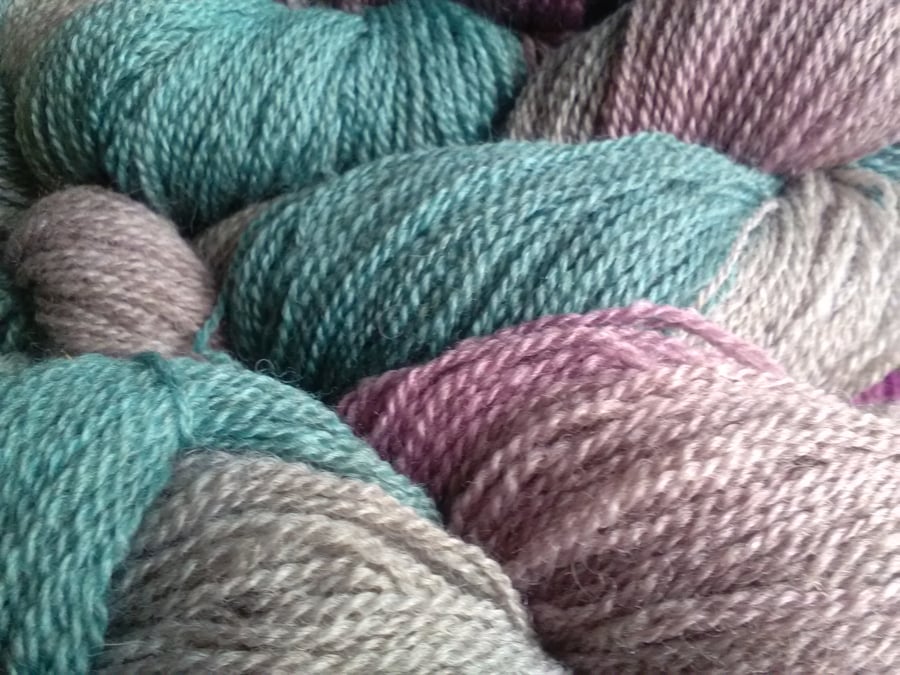 90g Hand-dyed Falklands Corridale Wool 4ply Teal Lavender