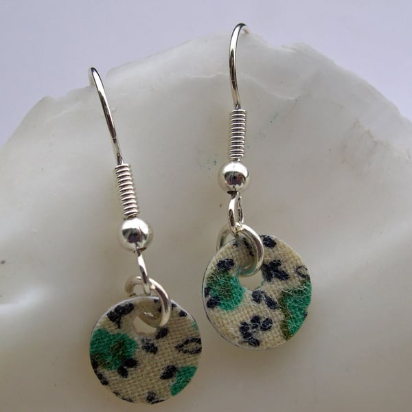 Hardened Ditsy Floral Small Disc Earrings in Green