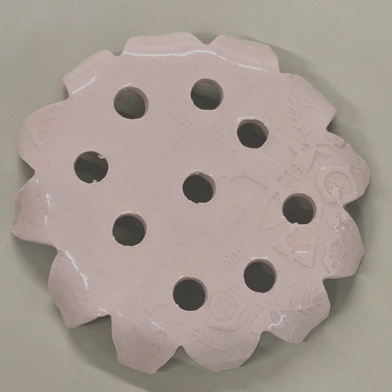 Ceramic christmas print flower frog, white