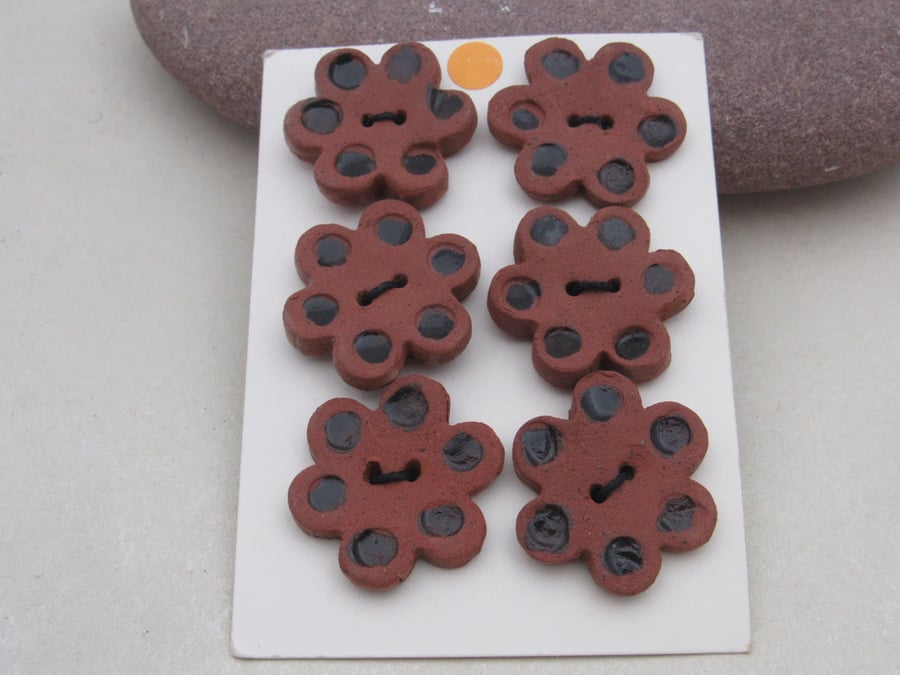 6 Black and Terracotta Flower Petal Buttons