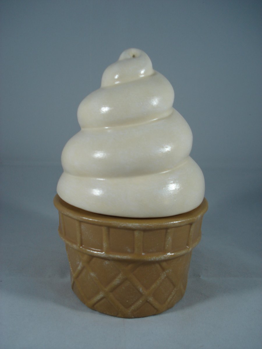 Small Ceramic Novelty Food Ice Cream Trinket Jewellery Box Container.