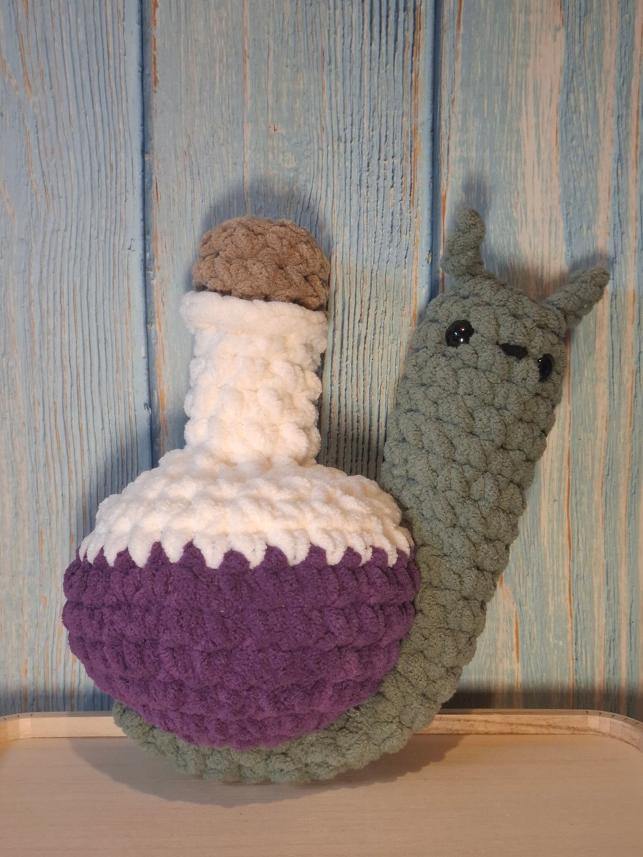 Poshaun the Potion Snail