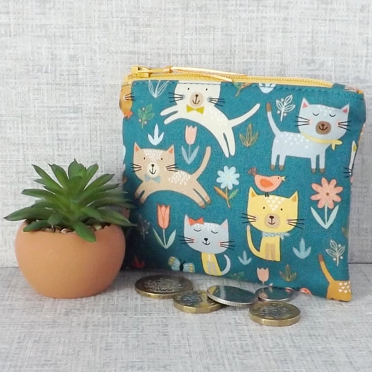 Small purse, coin purse, cats