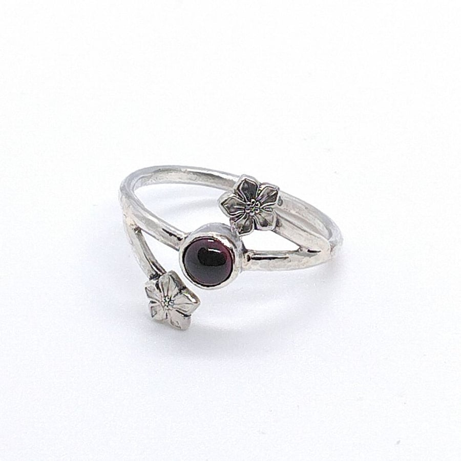 Garnet floral ring sterling silver
