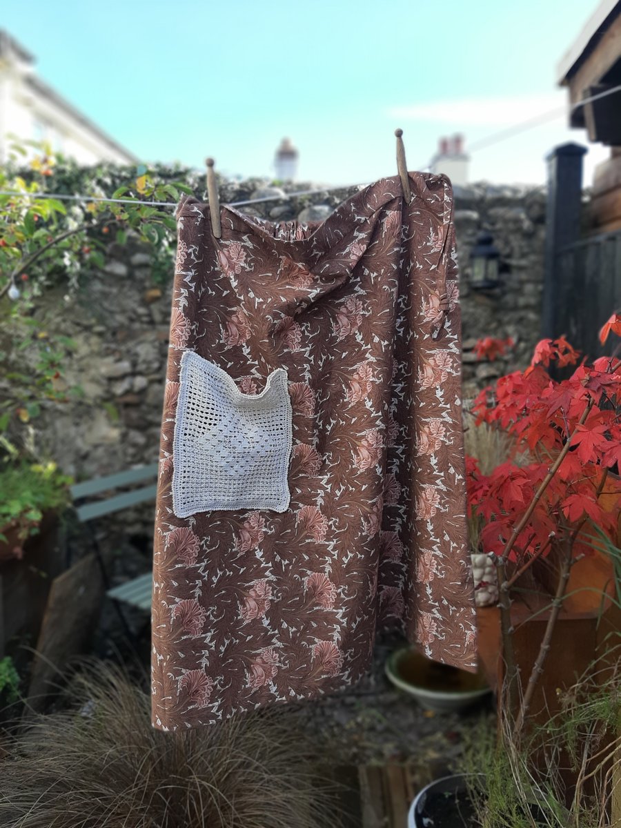 Allotment skirt with pocket size 12