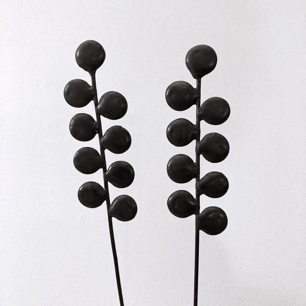 2 x Seed Pod Flower Stems, Wire Art, Flower Arrangement