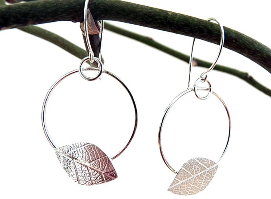 Contemporary, Sterling Silver Leaves Earrings