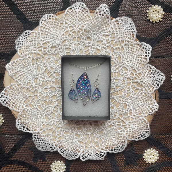 Sparkly fairy wing necklace and earring set