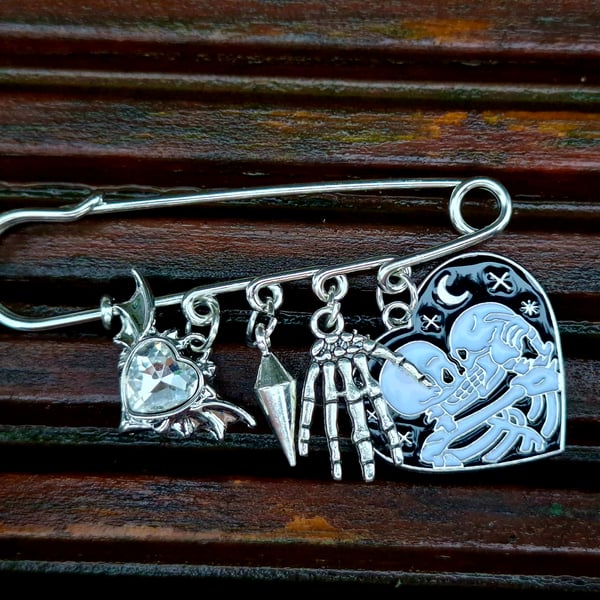 Safety Pin Brooch Badge silver charms alternative emo gothic punk skeleton love