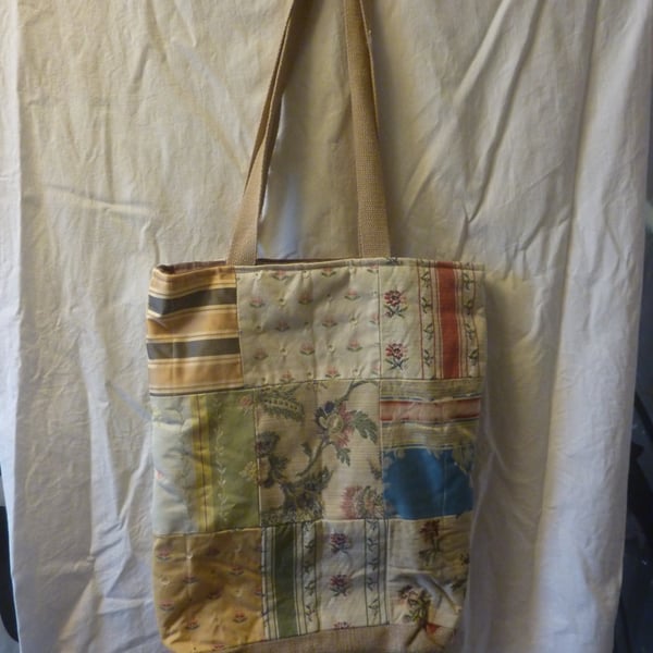 Cream Designer FabricsTote Bag Luxery Patchwork Padded Quited Lined Pocket Zip