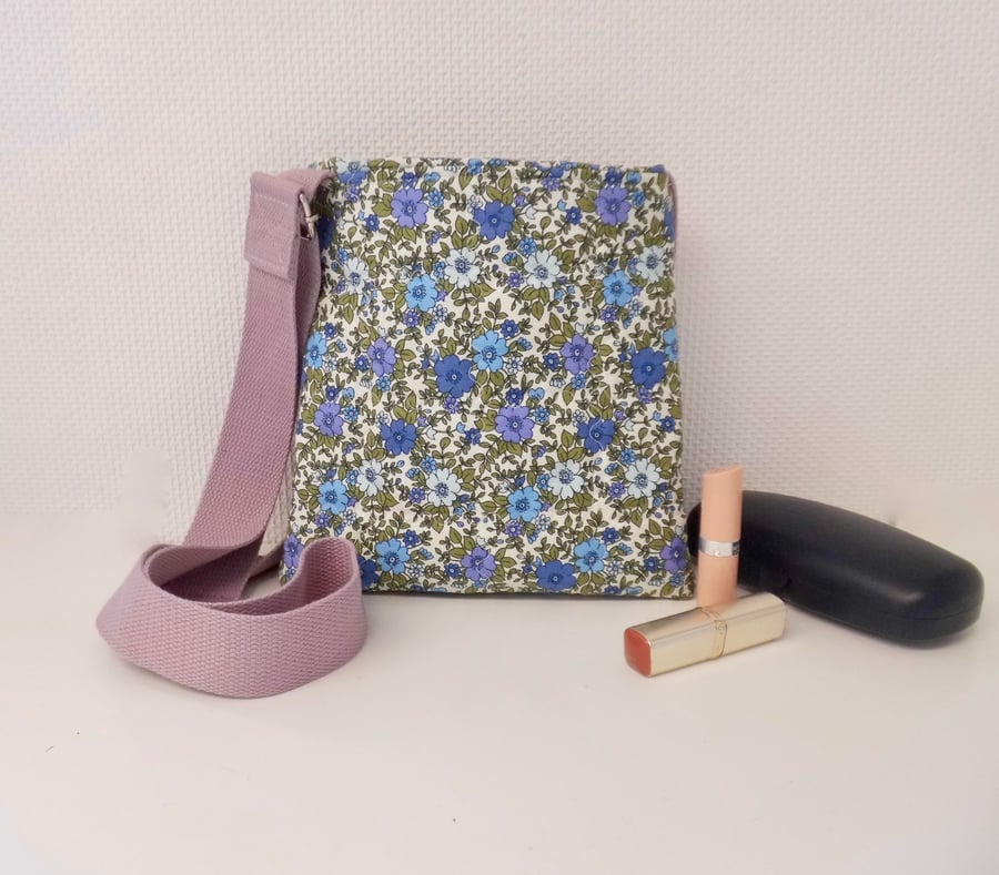 Crossbody messenger walking bag blue floral with draw string top mauve strap