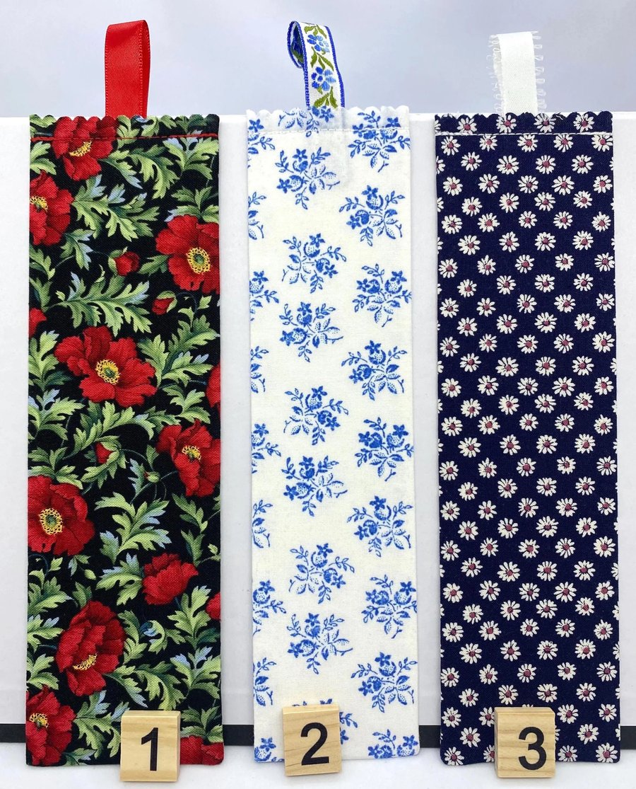 Spring Floral Fabric Bookmarks – 18 Handmade Designs